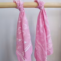 باندانا نخی رنگ صورتی