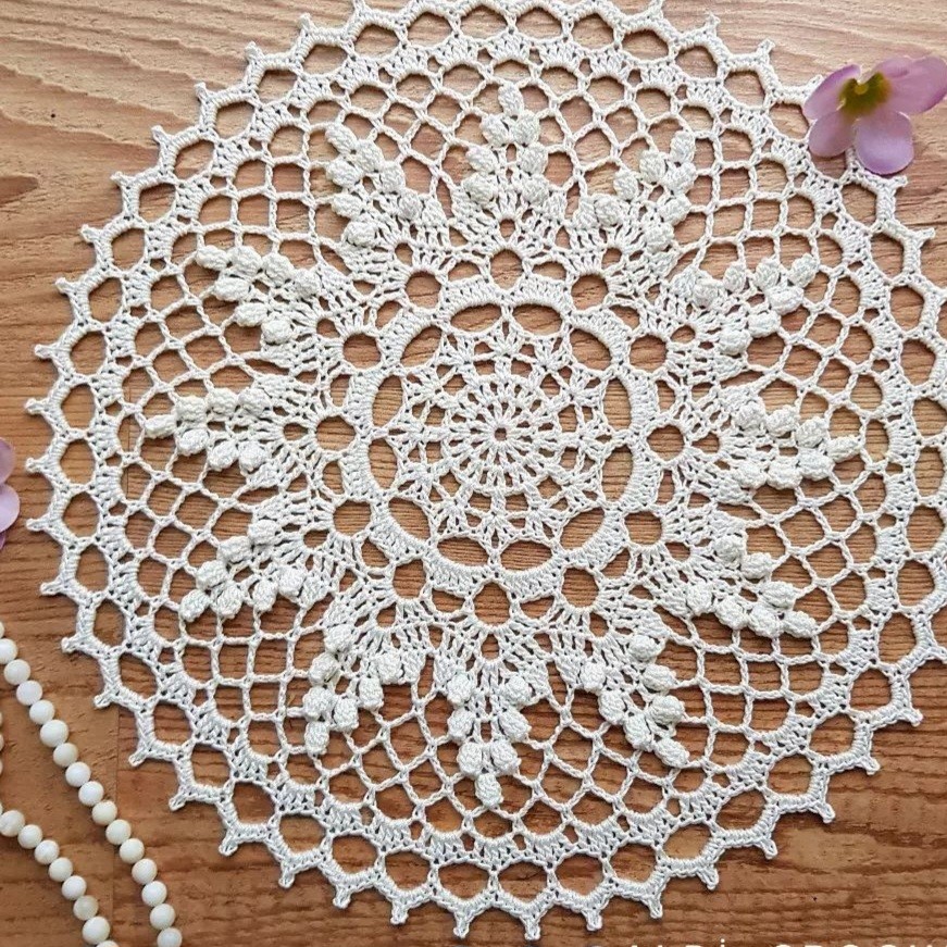 رومیزی قلاببافی قطر حدود 30  