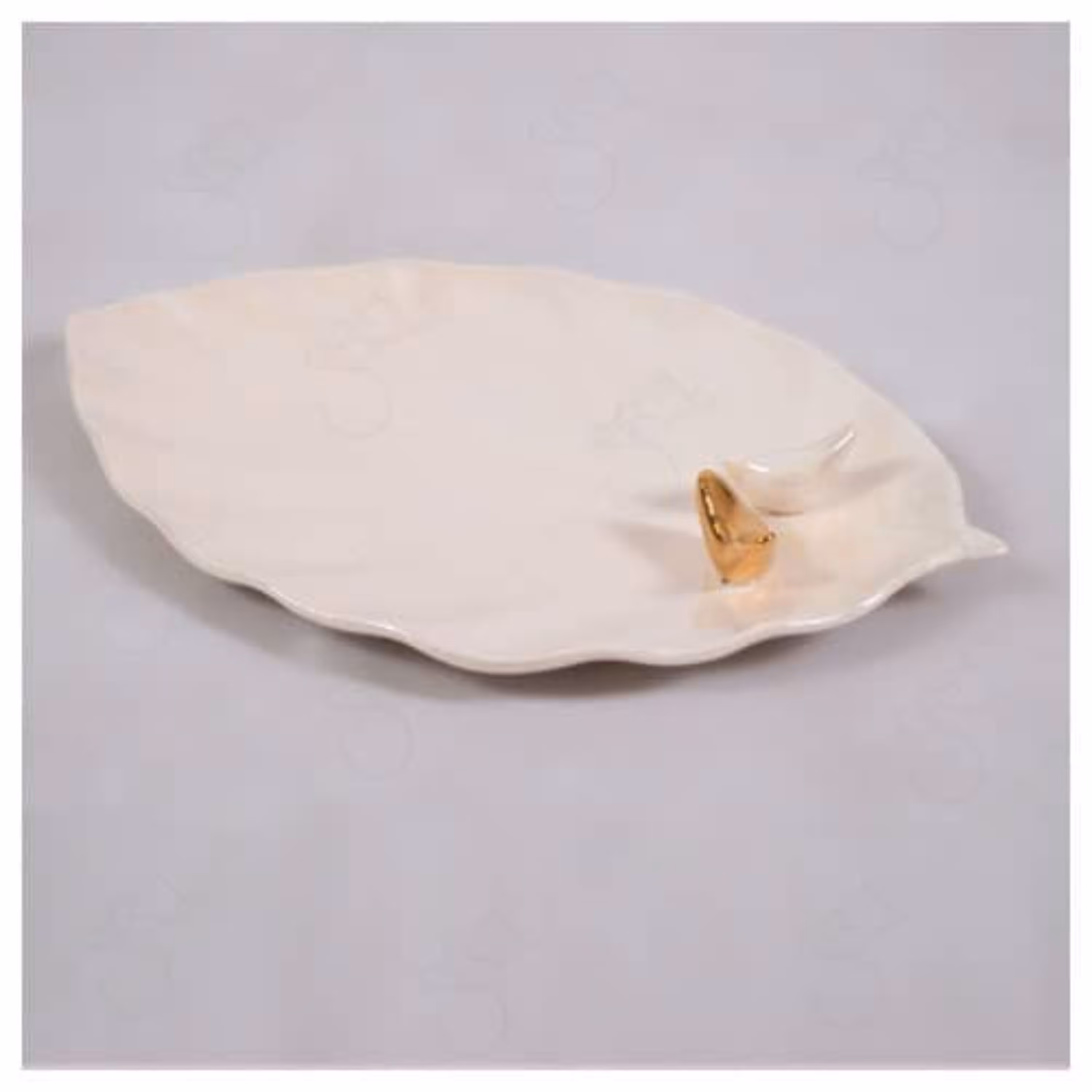 رولت خوری سرامیکی لاستر طلا طرح برگ مدل 0606