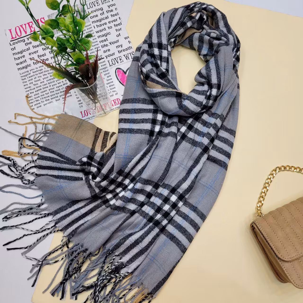 شال موهر، زیبا، گرم، با گرم بالا، چارخونه و ساده 