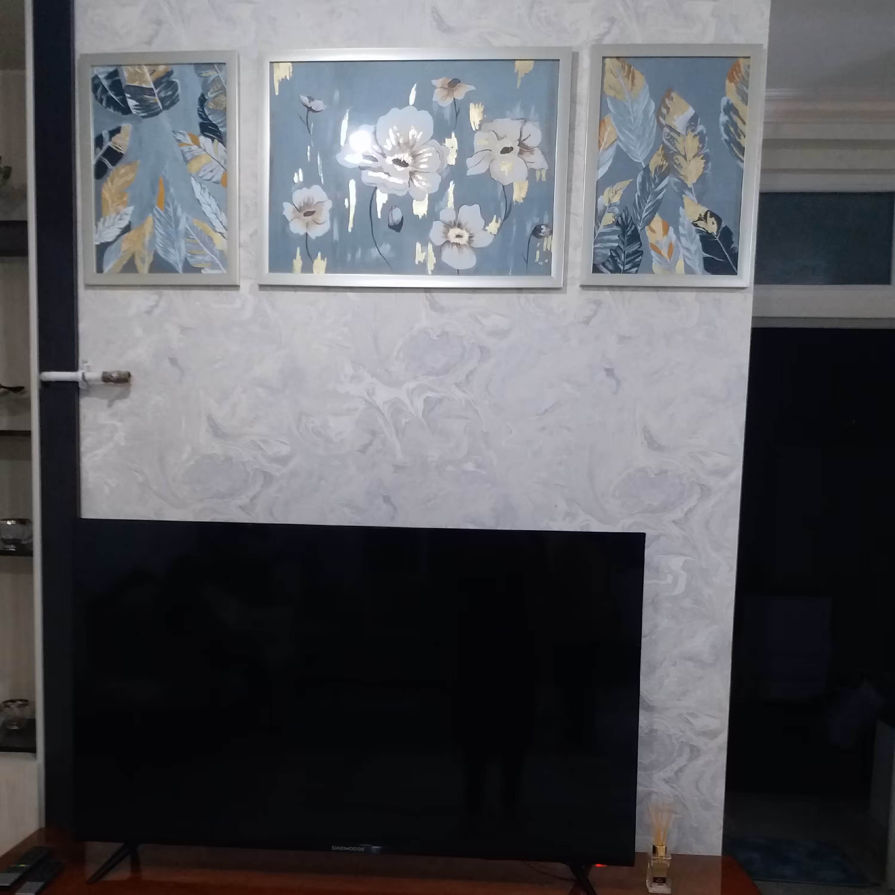 تابلو ورق طلا