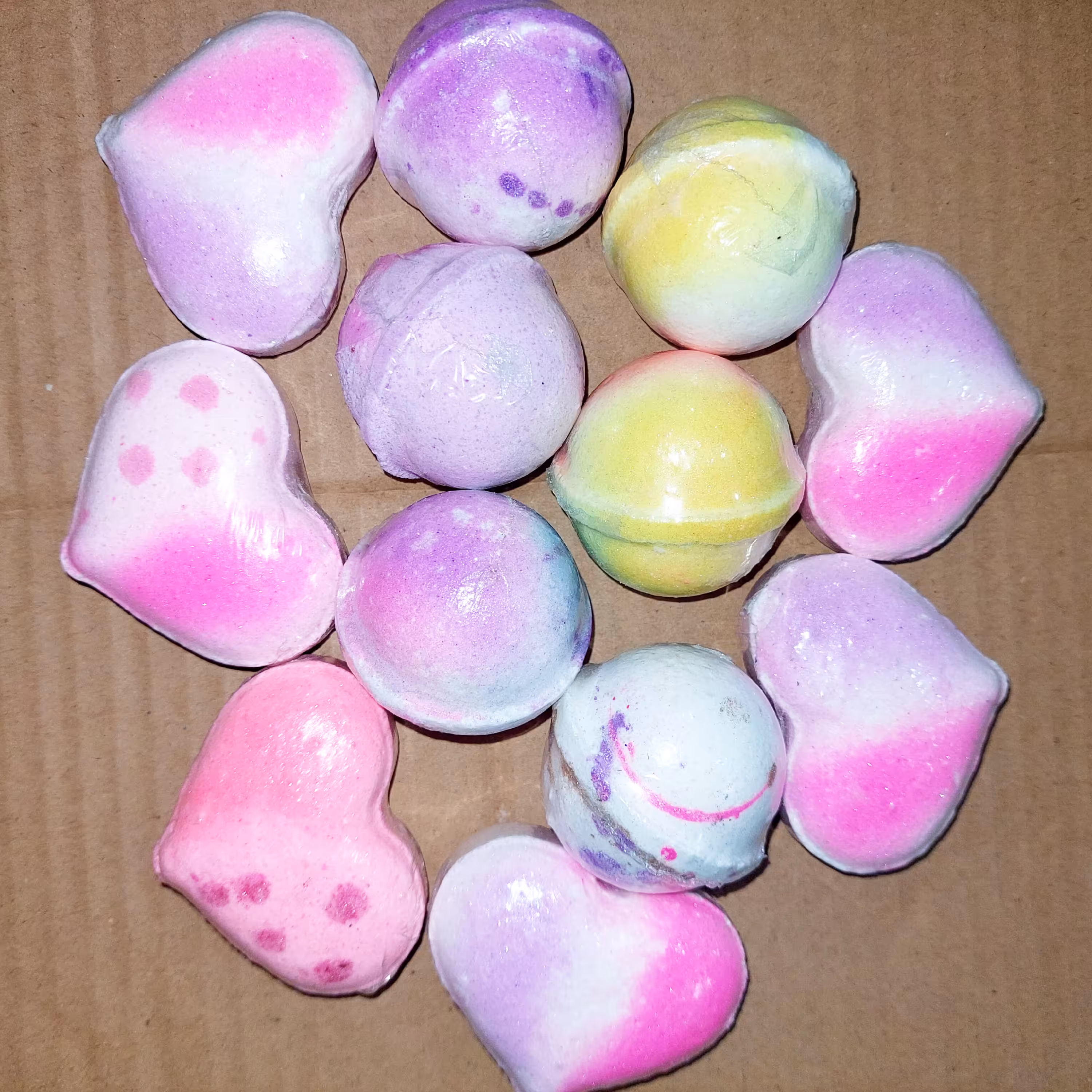 کوکتل پا توپی وقلبی( وزنحدودا70 تا80 گرمی)ارسال به صورت رندوم