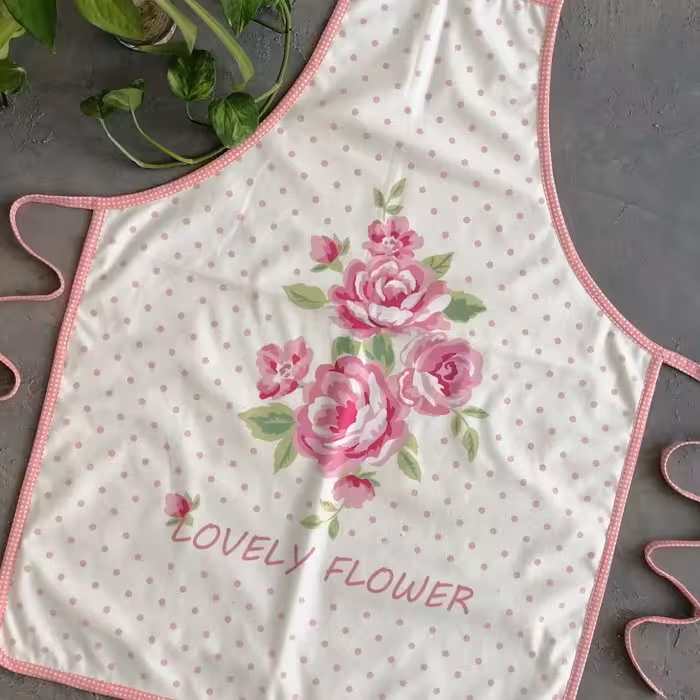 پیشبند مخمل نسوز مدل یاسمین طرح 18