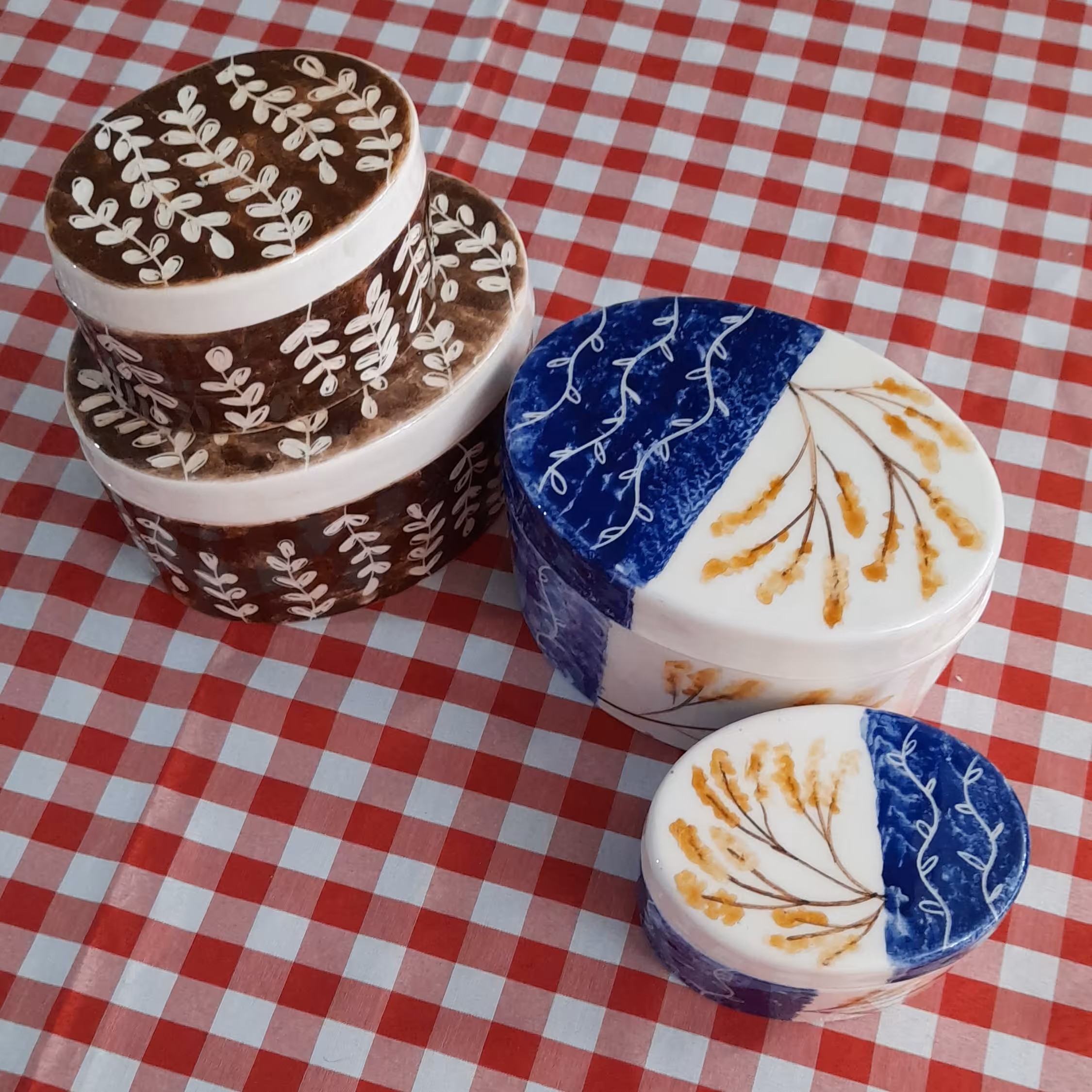 سرویس  دو تیکه شکلات خوری و قندان سرامیکی دستساز