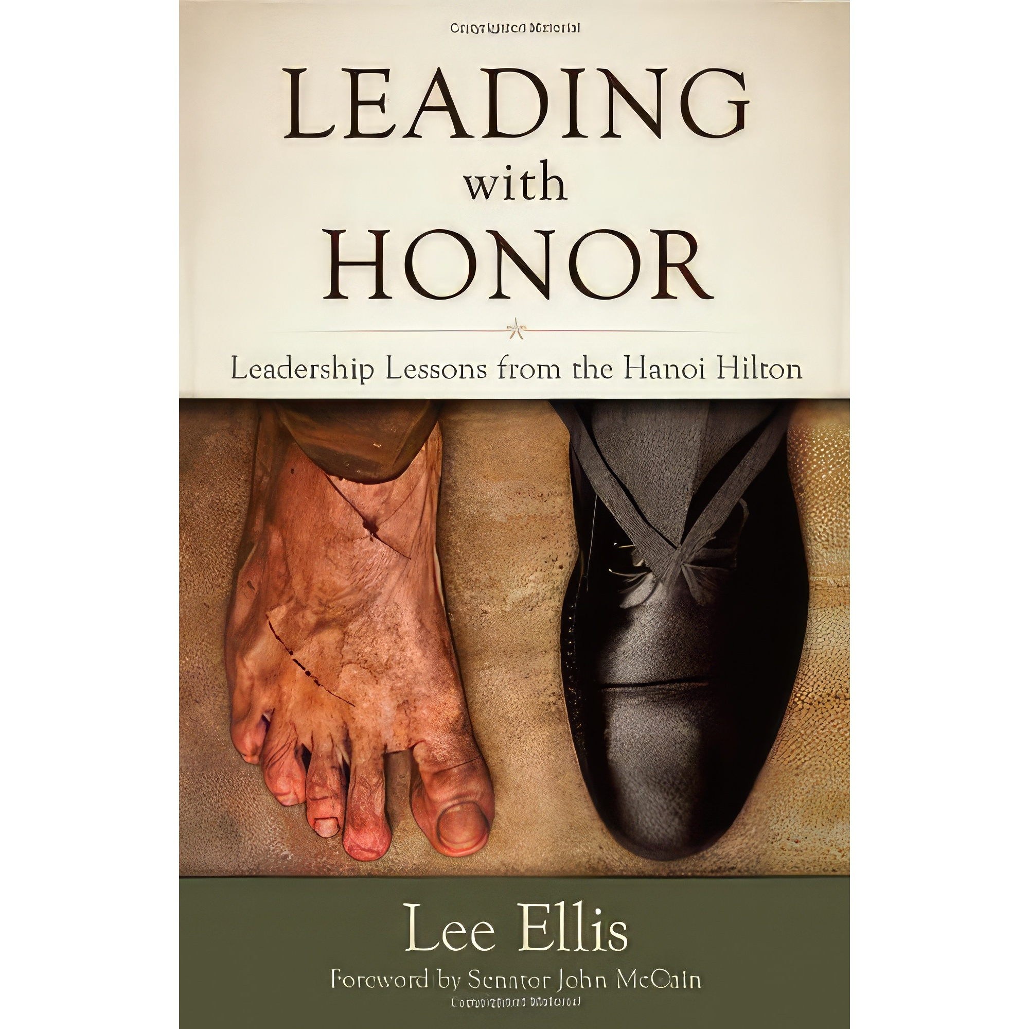 کتاب زبان اصلی Leading with Honor اثر Lee Ellis انتشارات Freedomstar Media