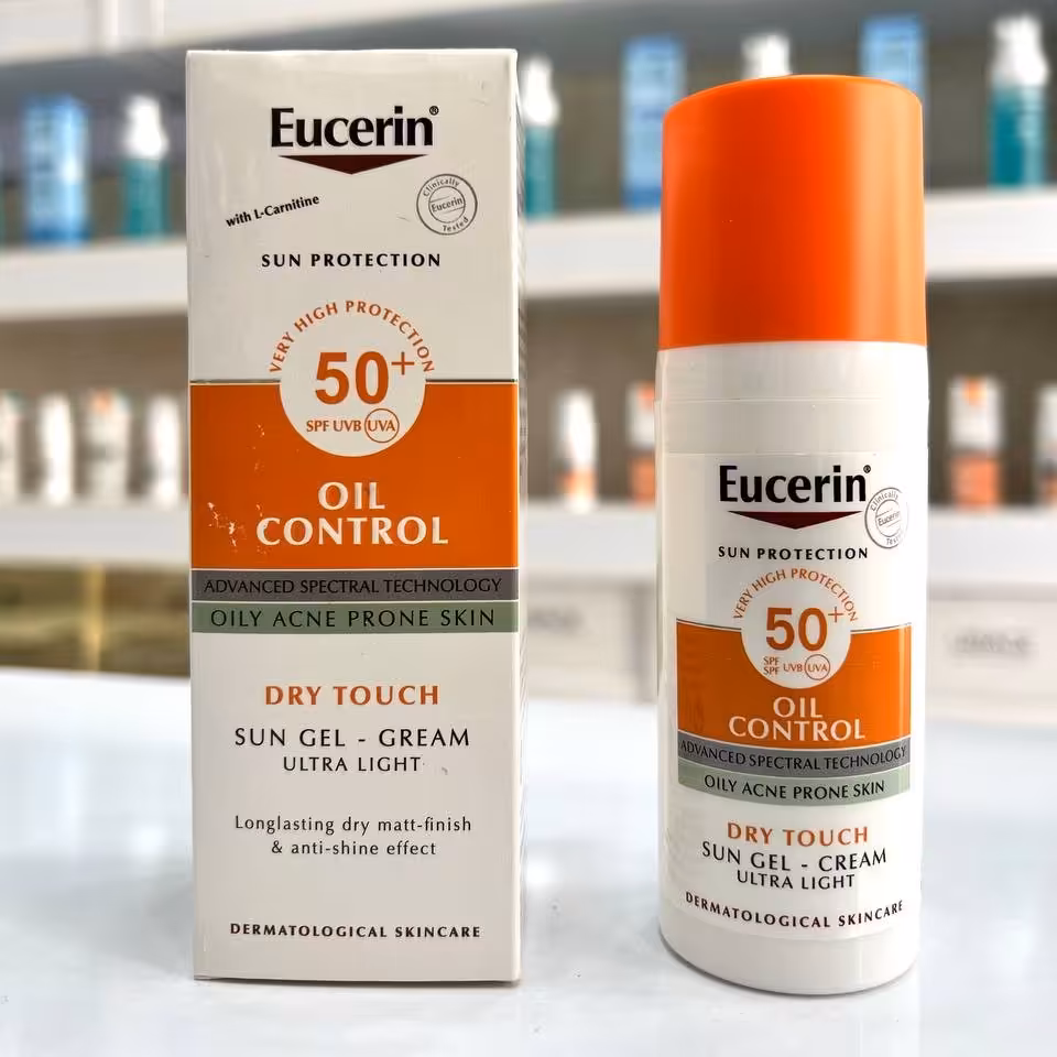 ژل کرم ضد آفتاب فاقد چربی SPF50 اوسرین مدل Dry Touch مناسب پوست چرب و مستعد جوش 50 میل
