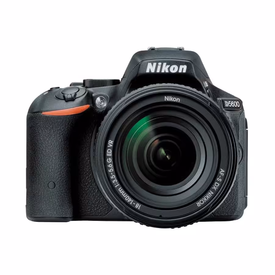 دوربین عکاسی نیکون Nikon D5600 Kit 18-140mm f/3.5-5.6 G VR