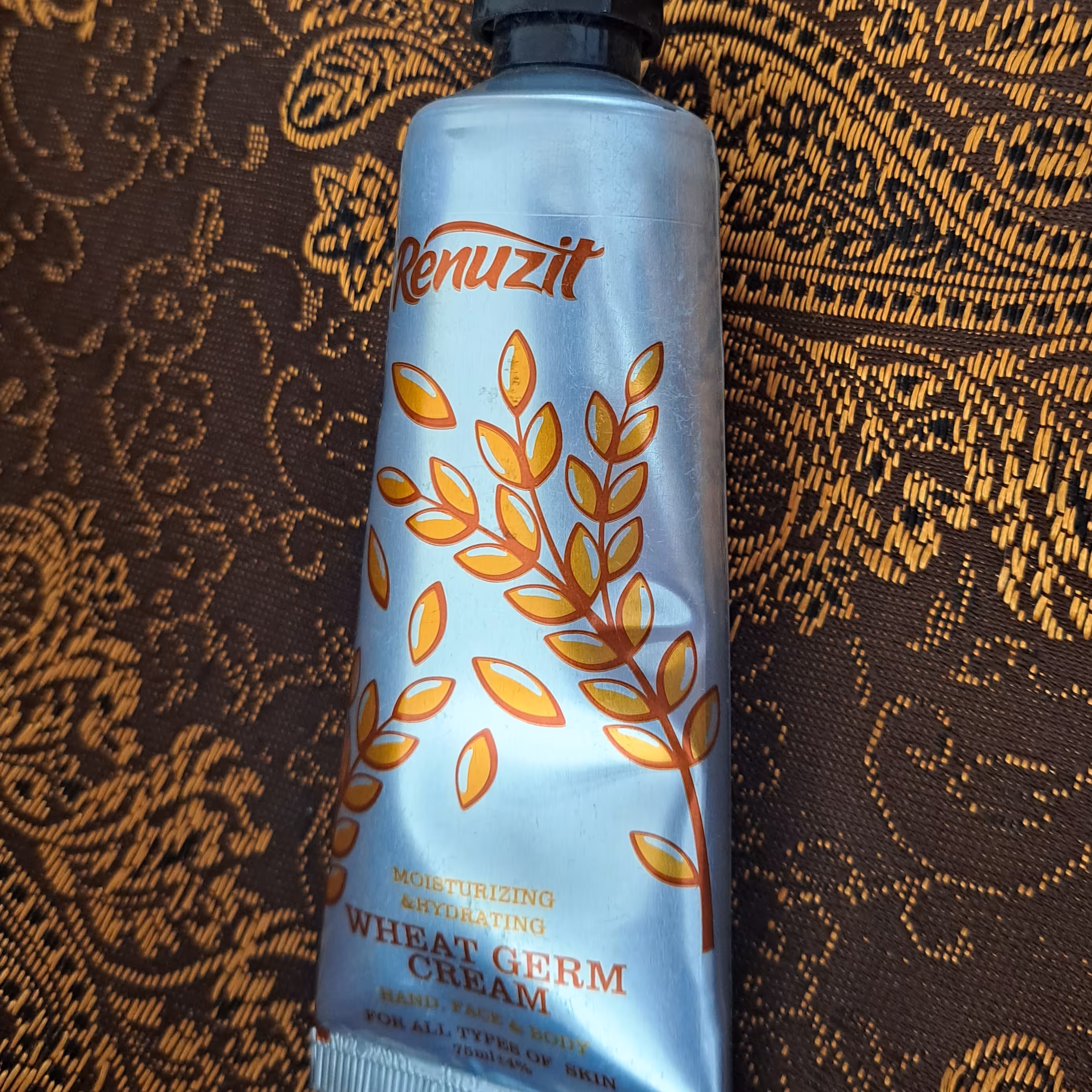 کرم دست و صورت