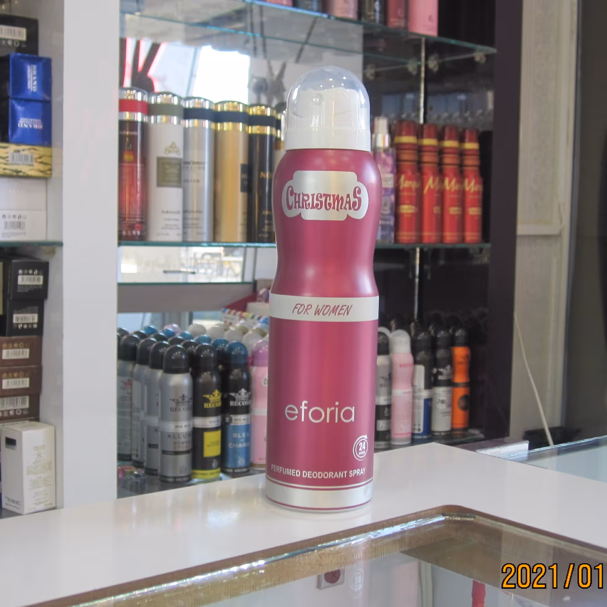 اسپری خوشبو کننده بدن کریسمس مدل Euphoria حجم 150 میلی لیتر