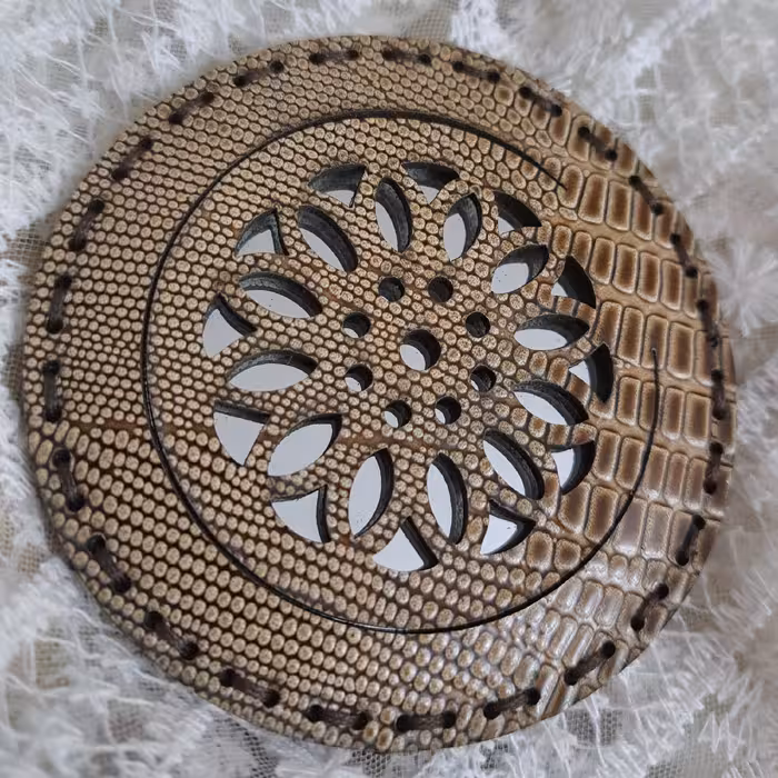 آینه جیبی چرم طبیعی گاویی طرح ورنی  دوخت دست 