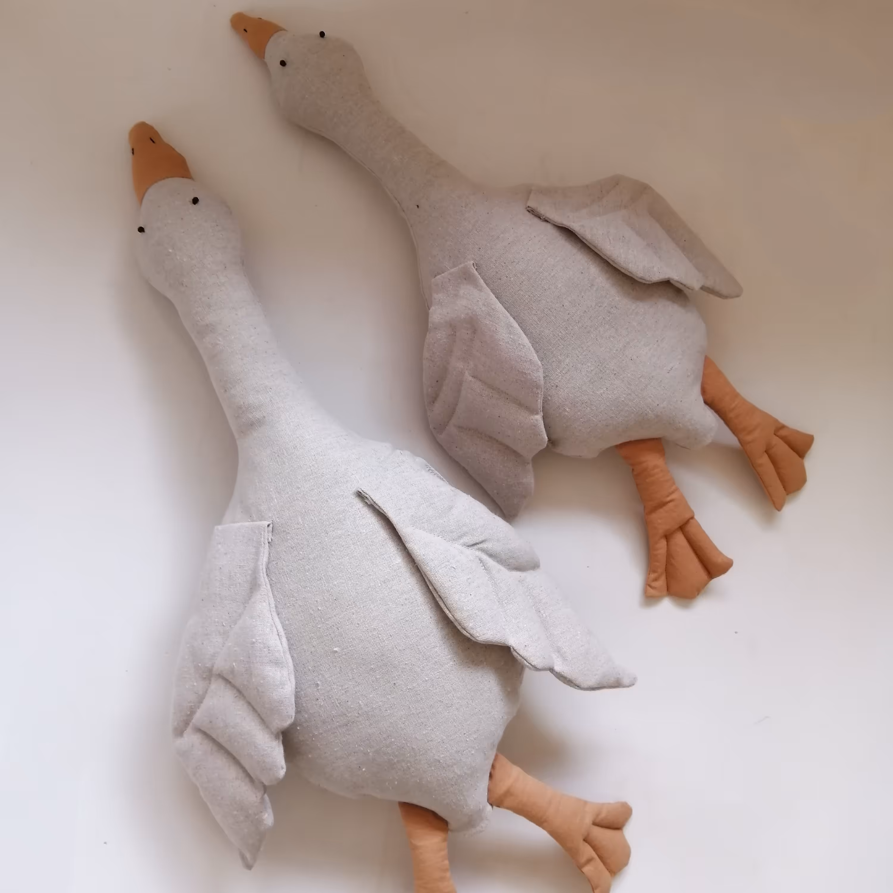 کوسن حیوانات ( غاز  )