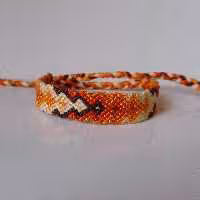 دستبند دوستی دستبافت طرح تیارا تم پاییزی (بدون گیس اضافه) محصول کاملا دستساز تیم گوزن آبی