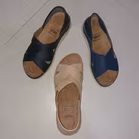 مدل آلفا طبی ضربدری، وزن 320 گرم،در رنگ های سرمه ای ، کرم و مشکی