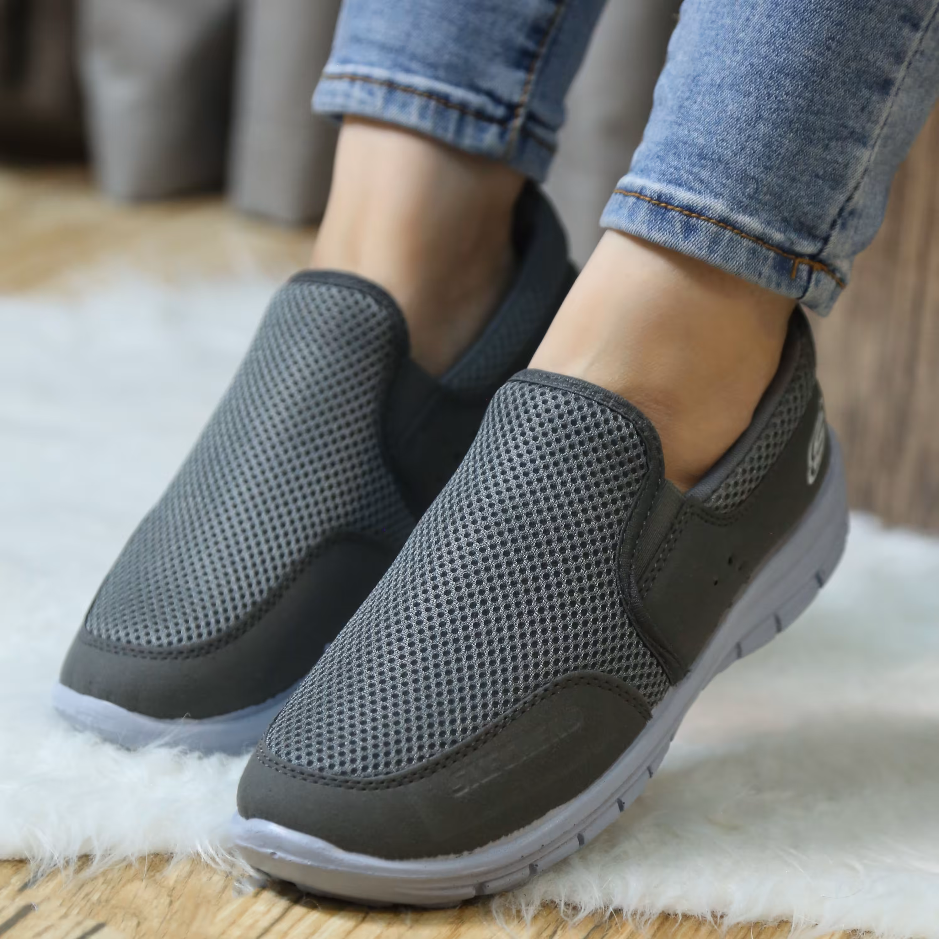 کفش پیاده روی اسپرت اسکیچرز