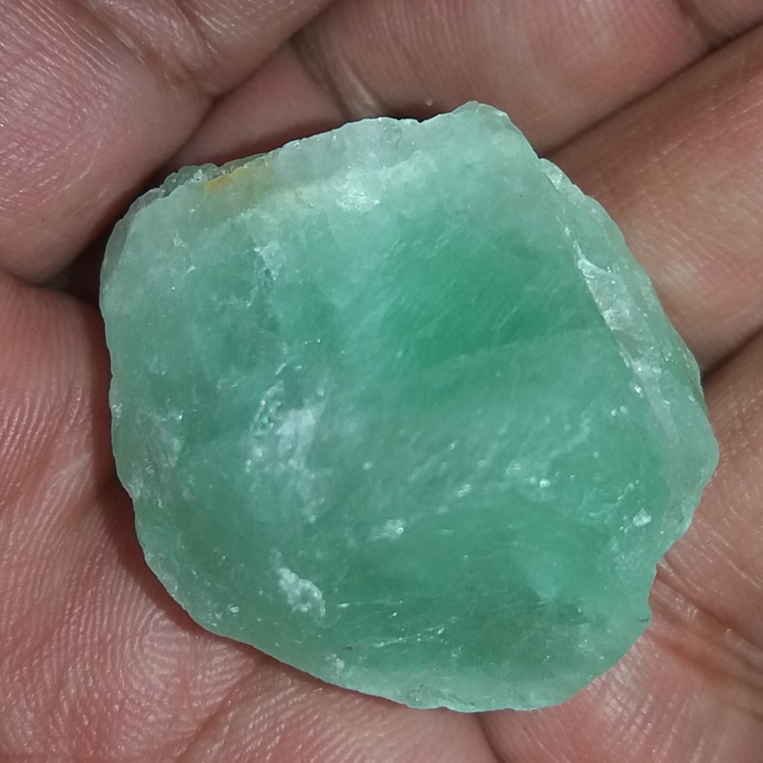 اکوامارین سنگ اصل معدنی 