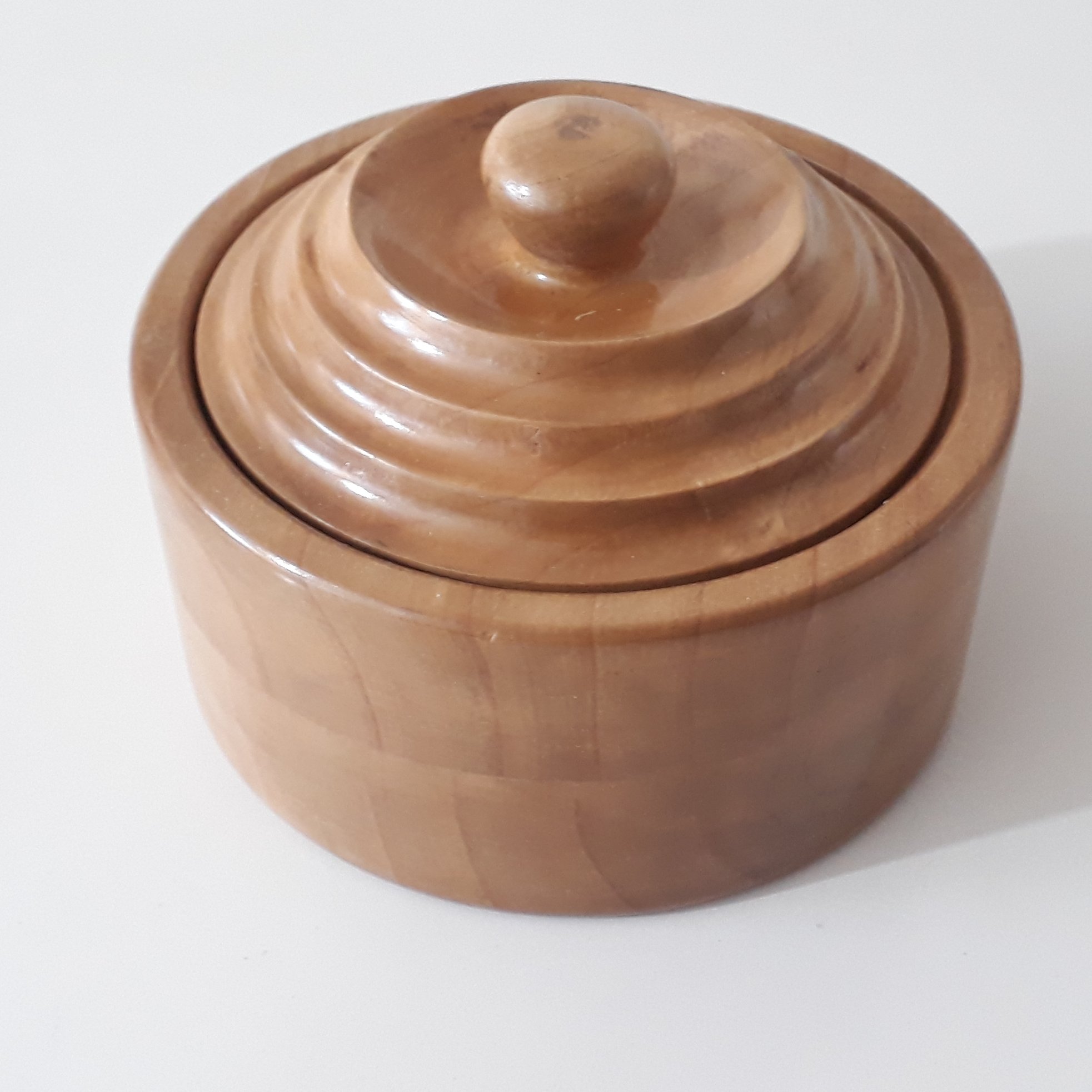 شکلات خوری چوبی دست تراش