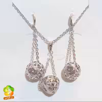 نیم ست زنانه استیل نقره ای مدل توپ آویز دار