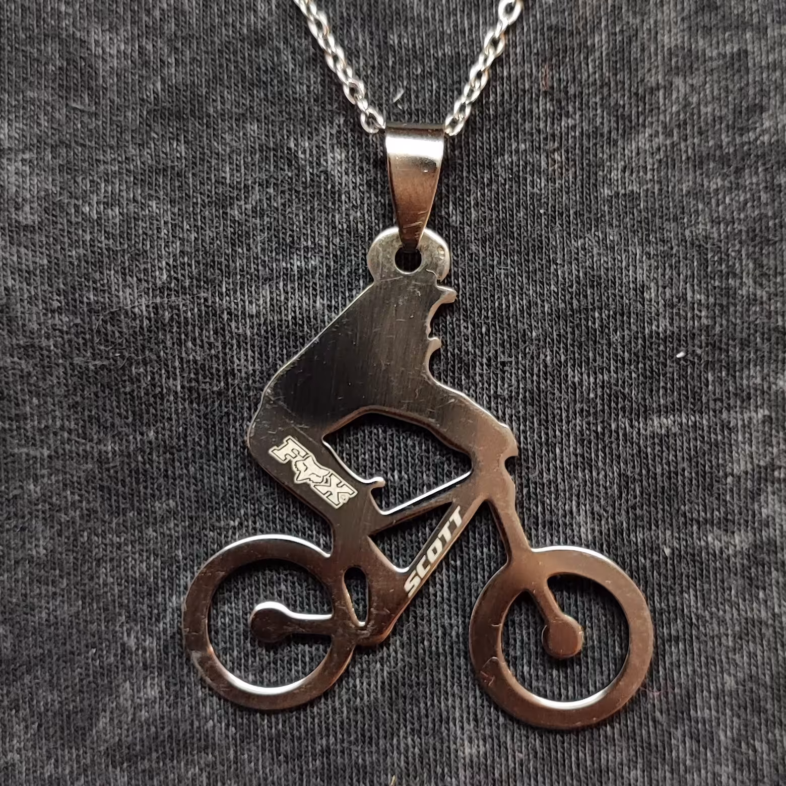 گردنبند دوچرخه سوار گردنبند دوچرخه پلاک دوچرخه پلاک ورزشی گردنبند ورزشی 