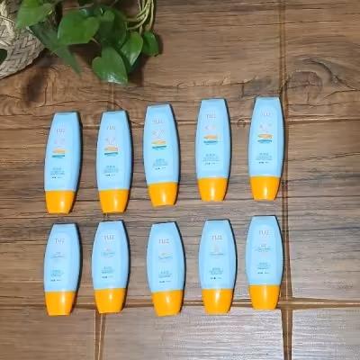 کرم و ژل آبرسان دست و صورت کیفیت عالی