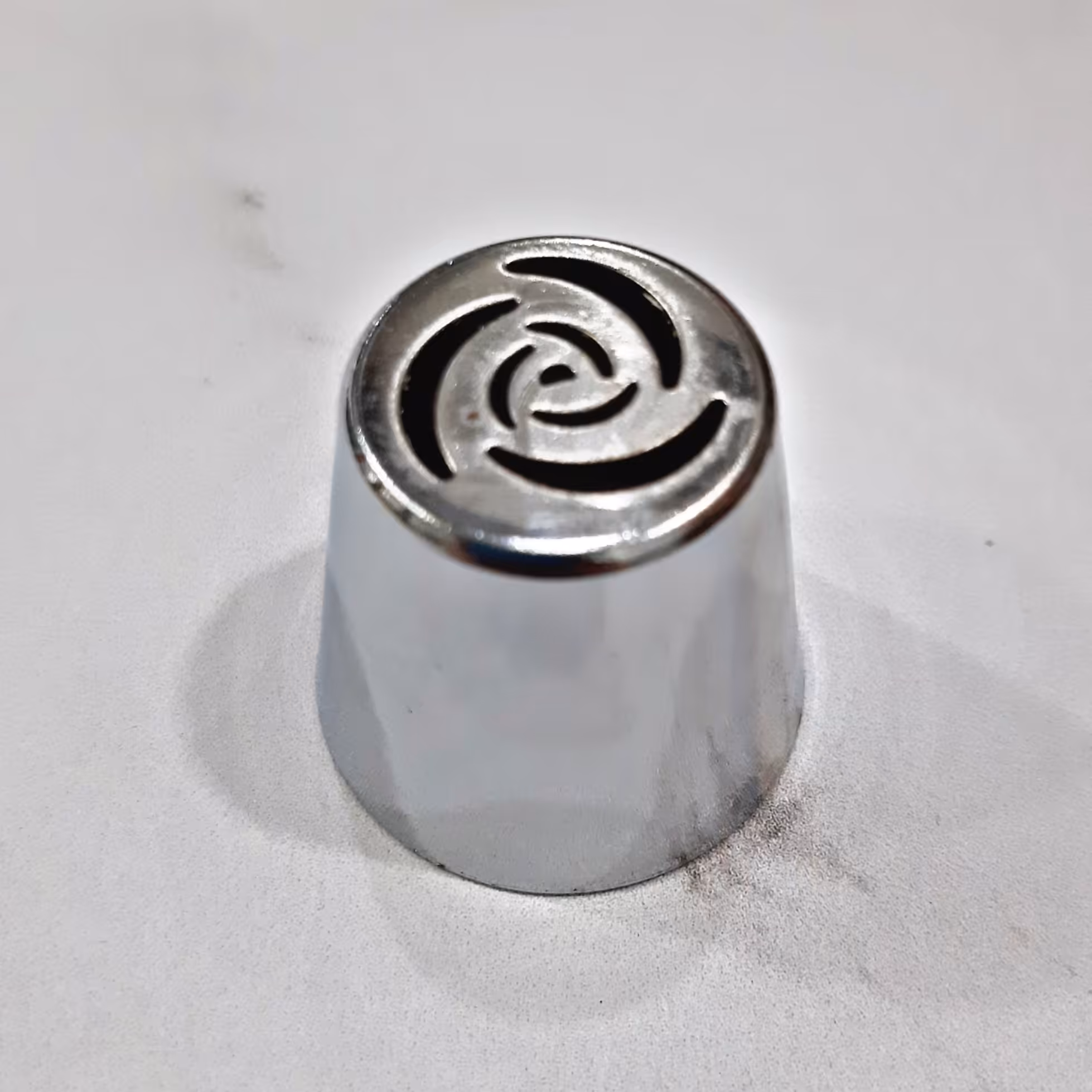 ماسوره شیرینی پزی و کیک پزی طرح گل 3 بعدی استیل خارجی