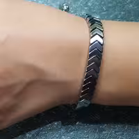 دستبند سنگ حدید نقره ای رنگ ثابت کد (305)