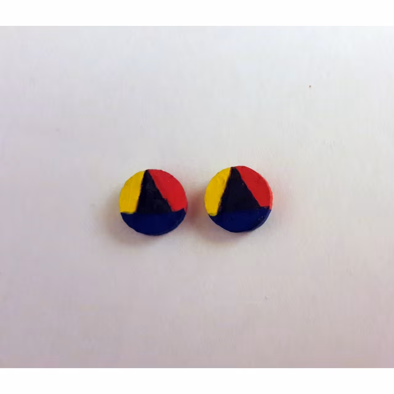 گوشواره چوبی دایره طرح مثلث