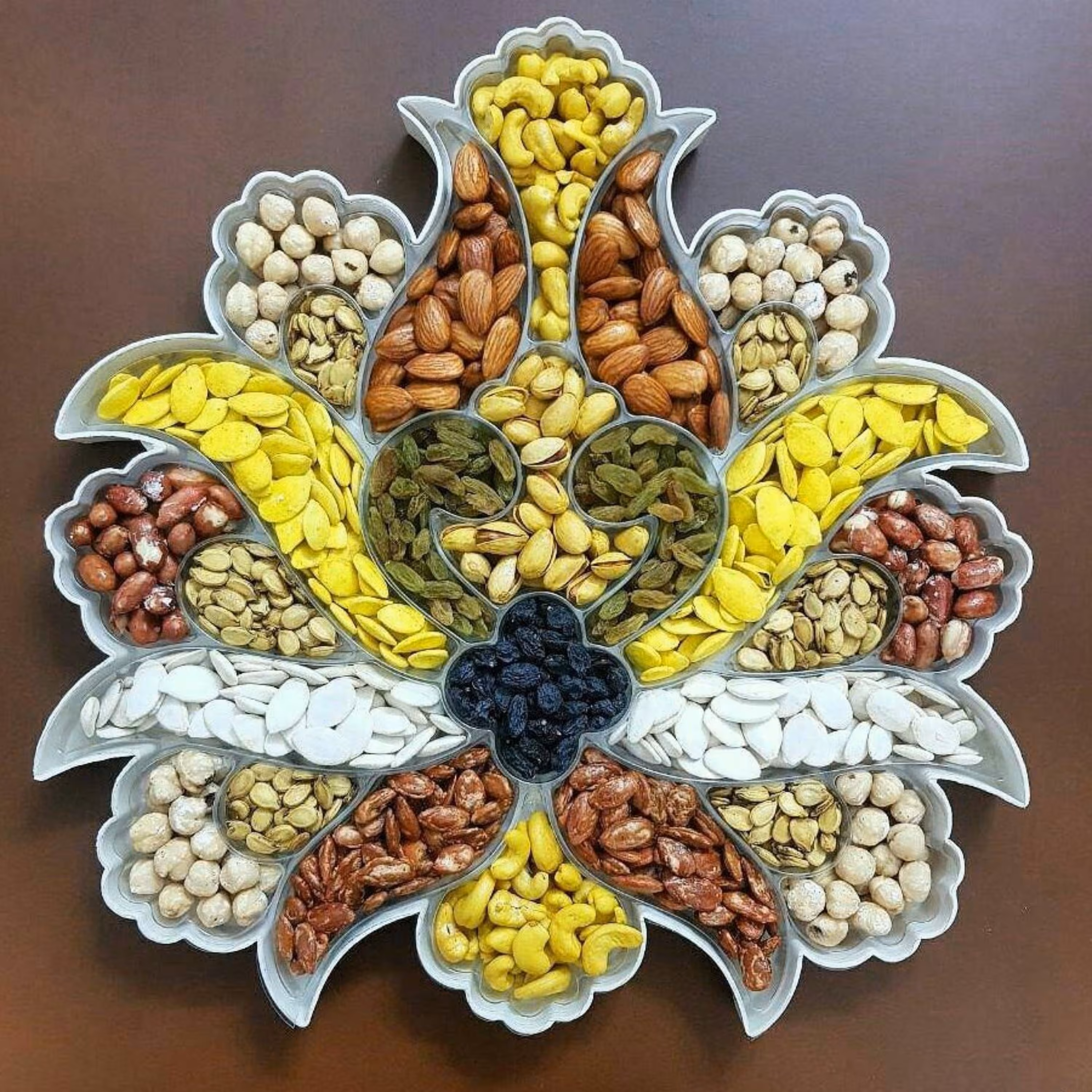 ظرف تزیینی شیک آجیل و تنقلات برای مهمانی و پذیرایی 