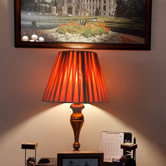 آباژور رومیزی مدل سناتور رنگ آنتیک شید تنوع رنگ**پس کرایه**