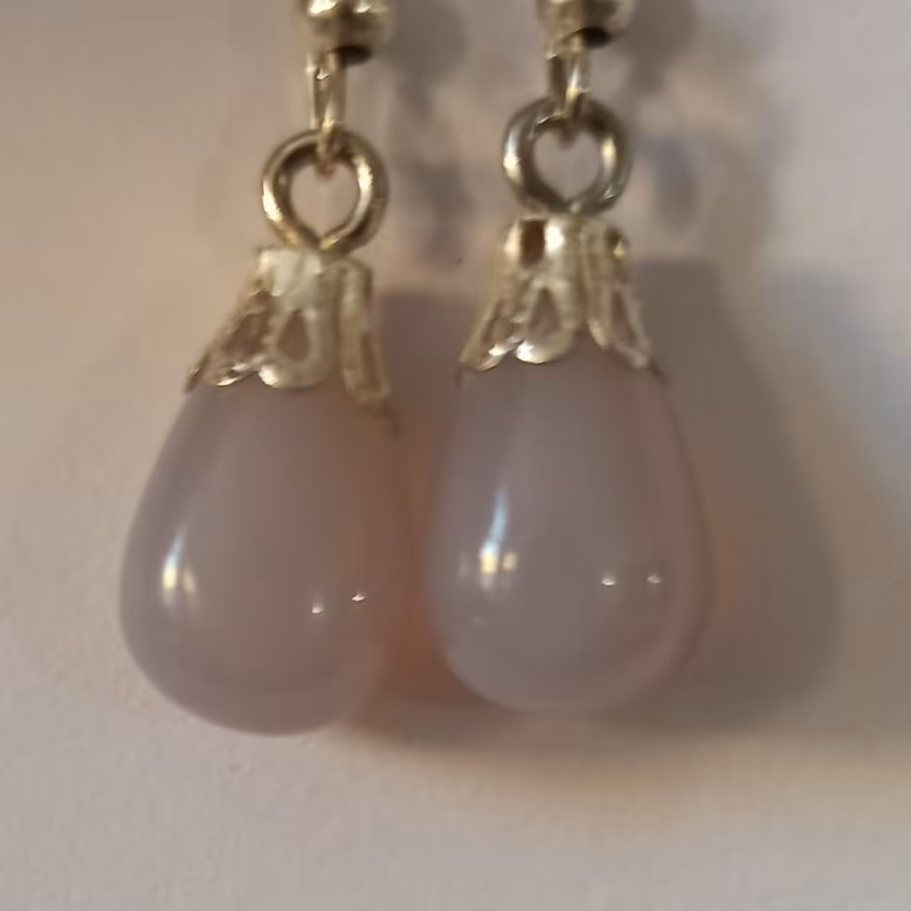 گوشواره عقیق سوسنی