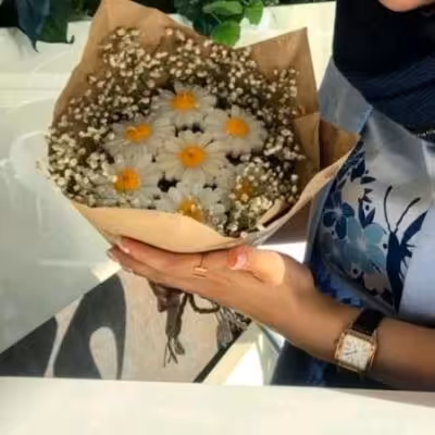 دسته گل شمعی گل بابونه