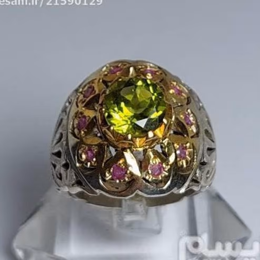 انگشتر جواهری زیبای زبرجد افریقایی تراش موزانایتی