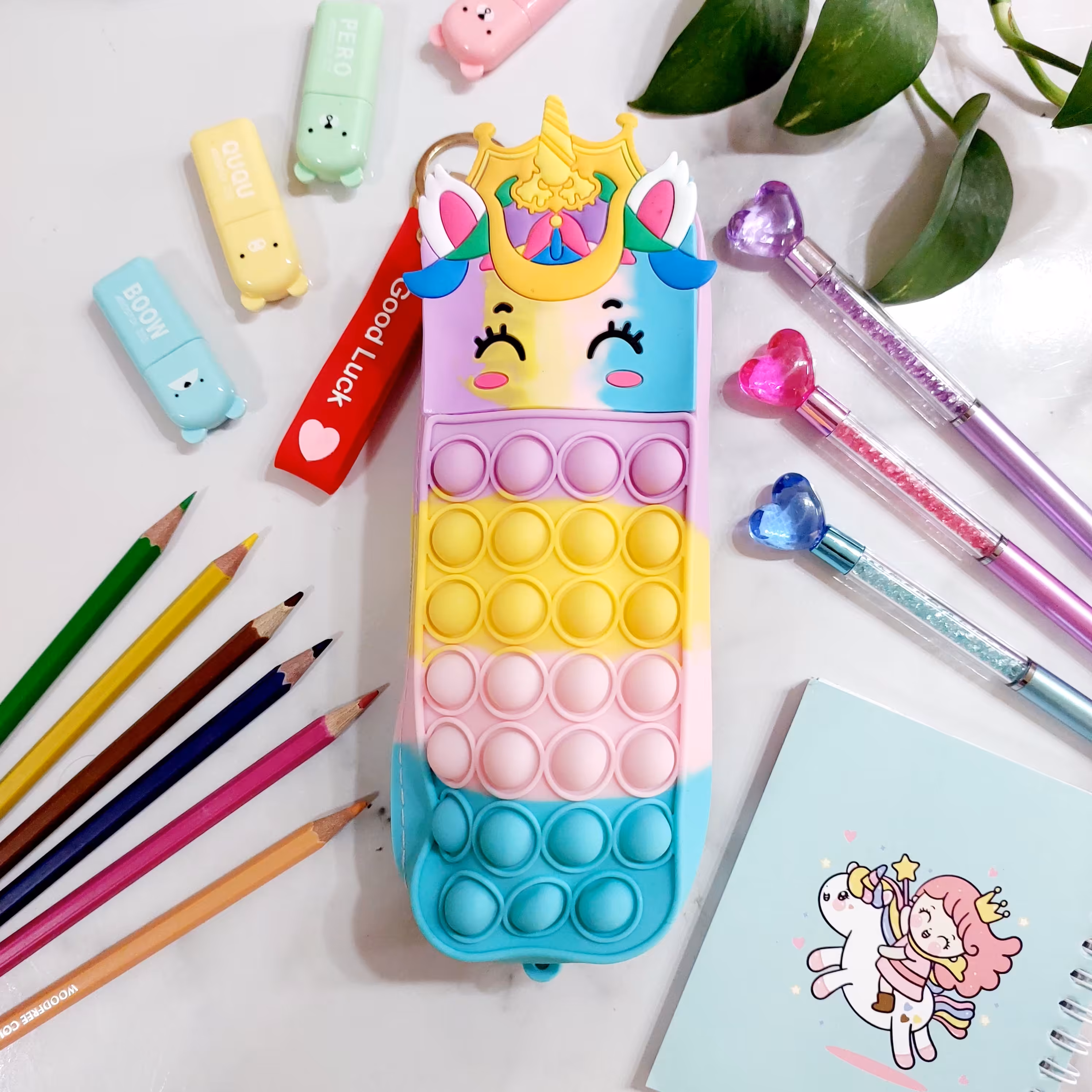 جامدادی سیلیکونی پاپیتی فانتزی طرح تکشاخ آبرنگی 12