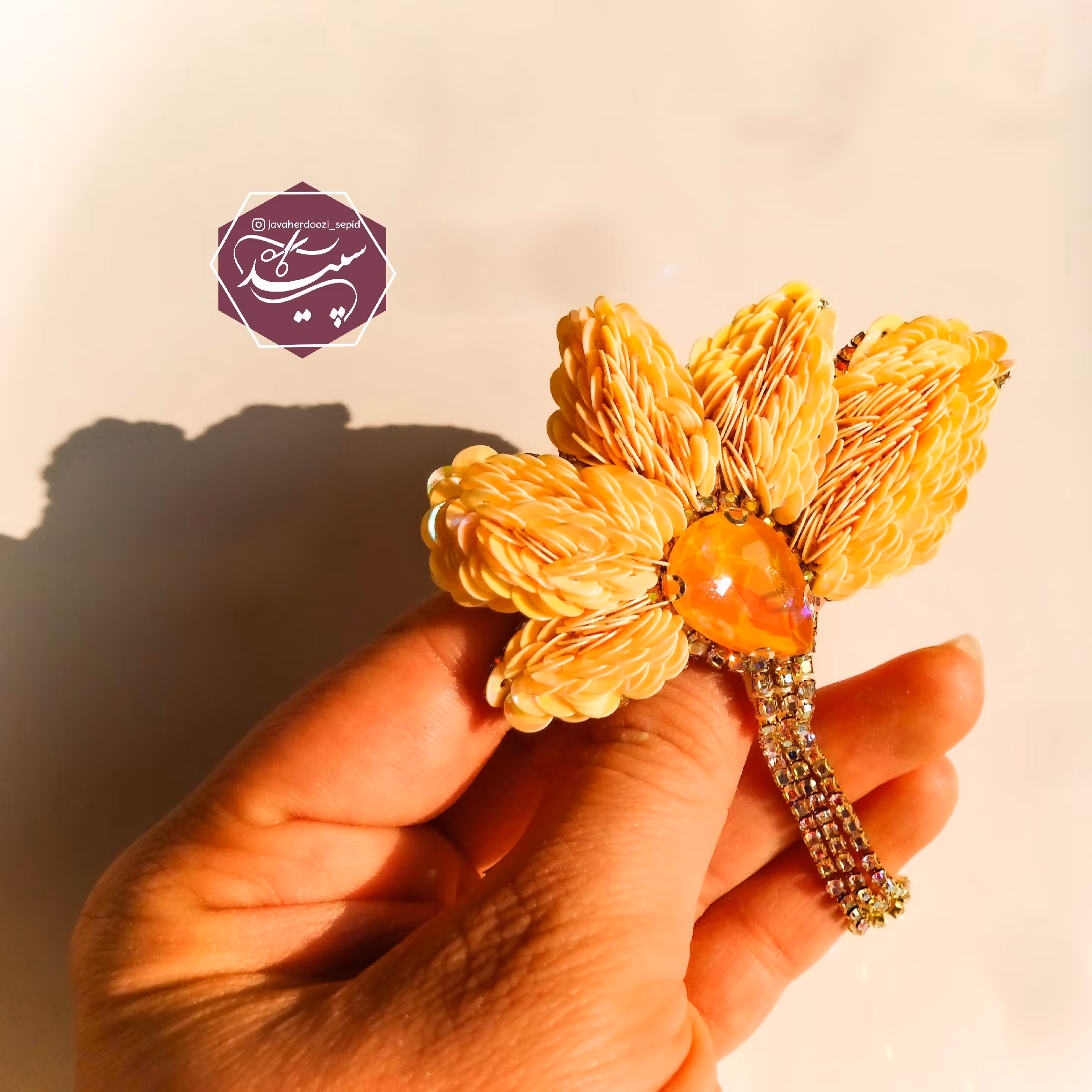 گل سه بعدی جواهردوزی