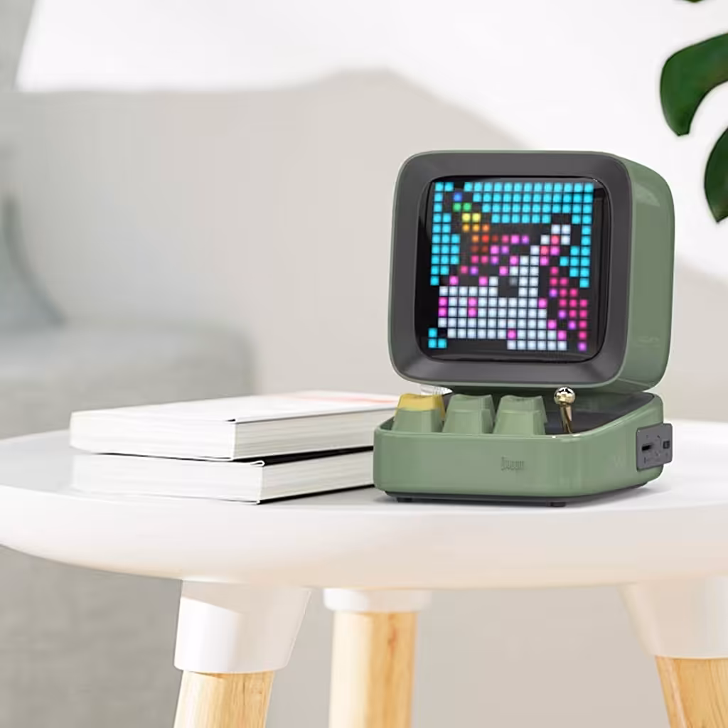 اسپیکر بلوتوثی دیووم با دارای نمایشگر پیکسلی  Divoom DiTOO PRO