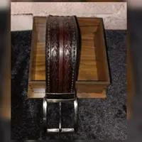 کمر بند تمام چرم طبیعی قلم کاری شده تهیه شده از چرم گاو  