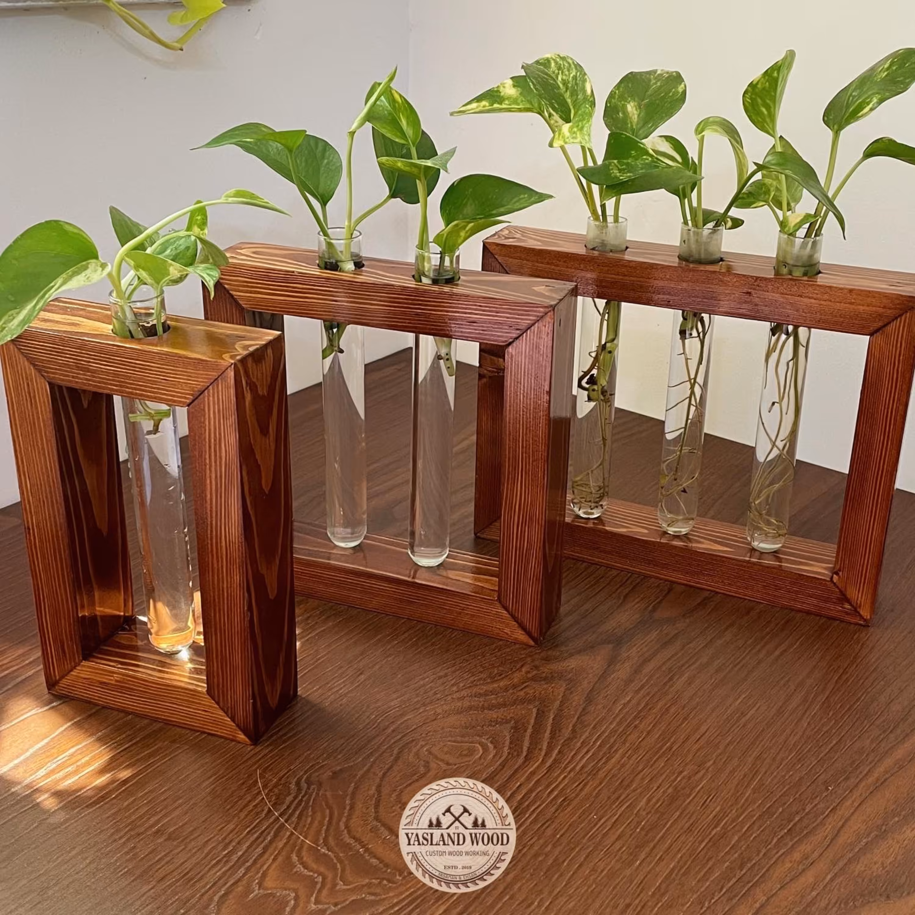 دکور چوبی یک لوله