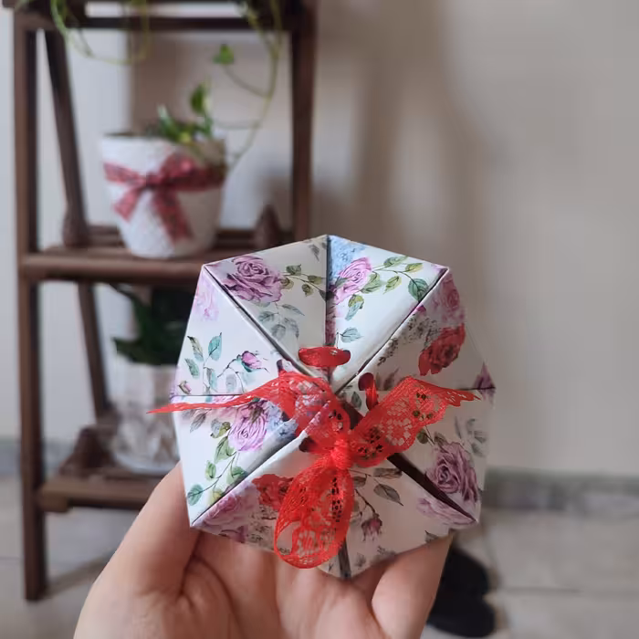 جعبه جواهرات هشت ضلعی