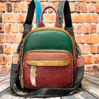 کوله پشتی با چرم طبیعی گاو و ترکیب رنگ عالی که زیبایی خیره کننده دارد. 