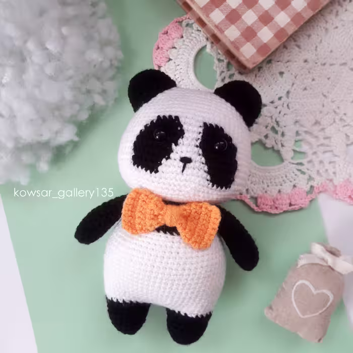 عروسک پاندا دستبافت شهر عروسکی کوثر