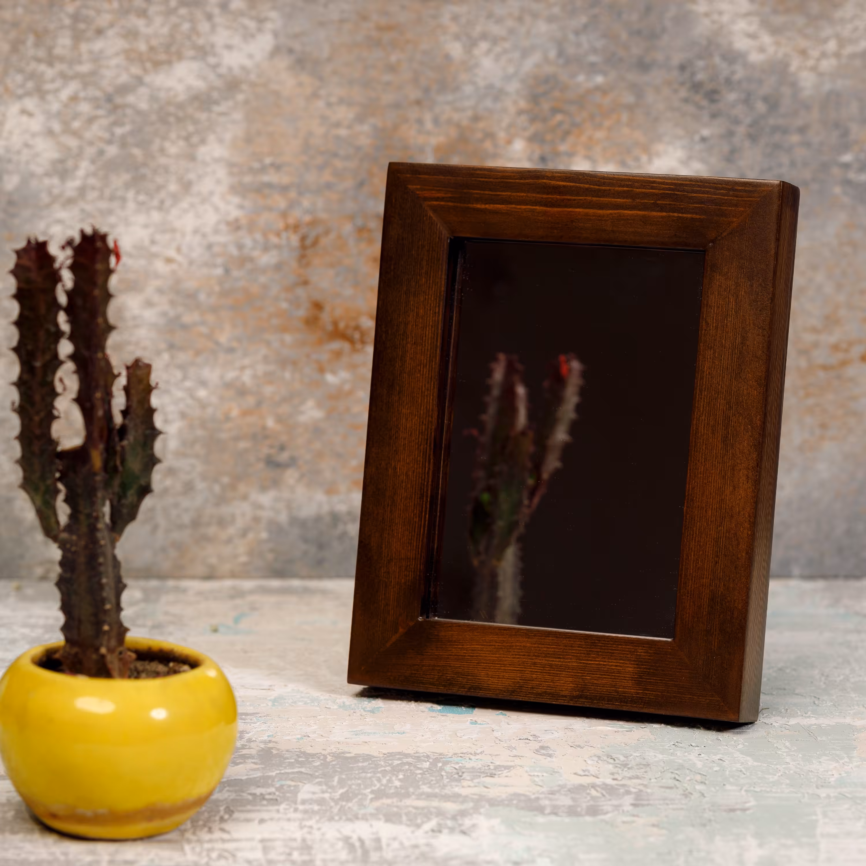 قاب آیینه چوبی 13x18 مدل 4x4 تخت رنگ گردویی 