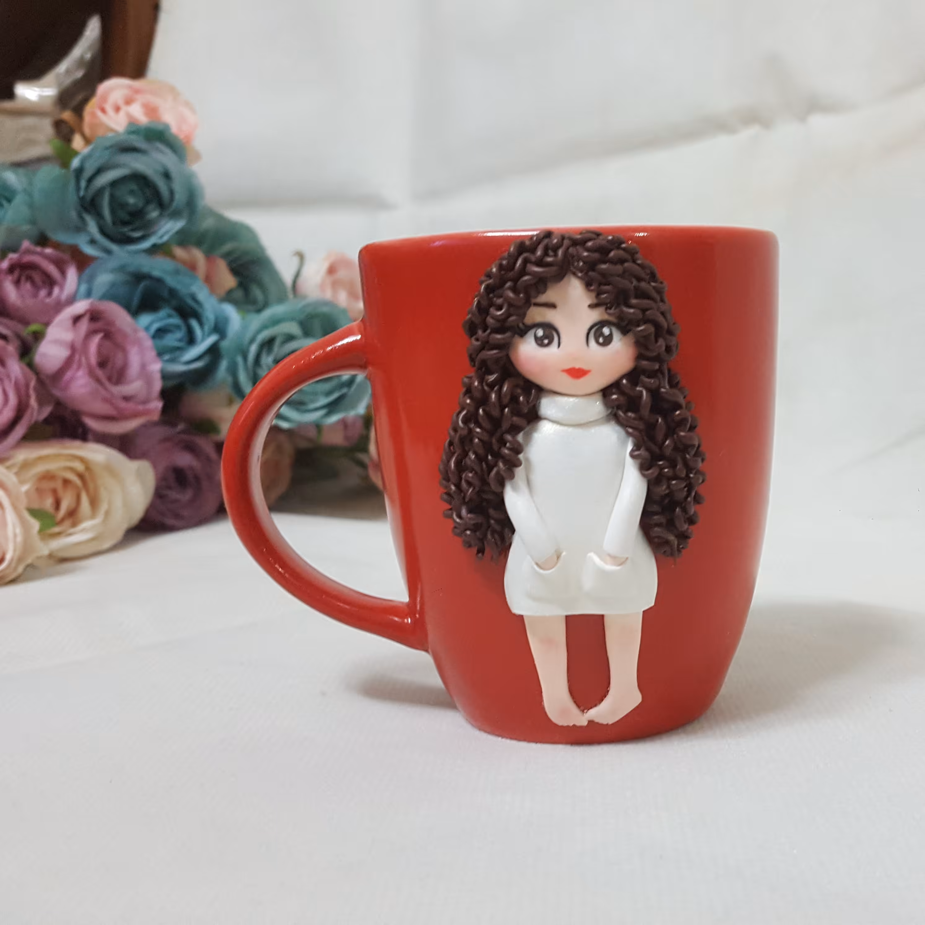 ماگ عروسکی مو فرفری