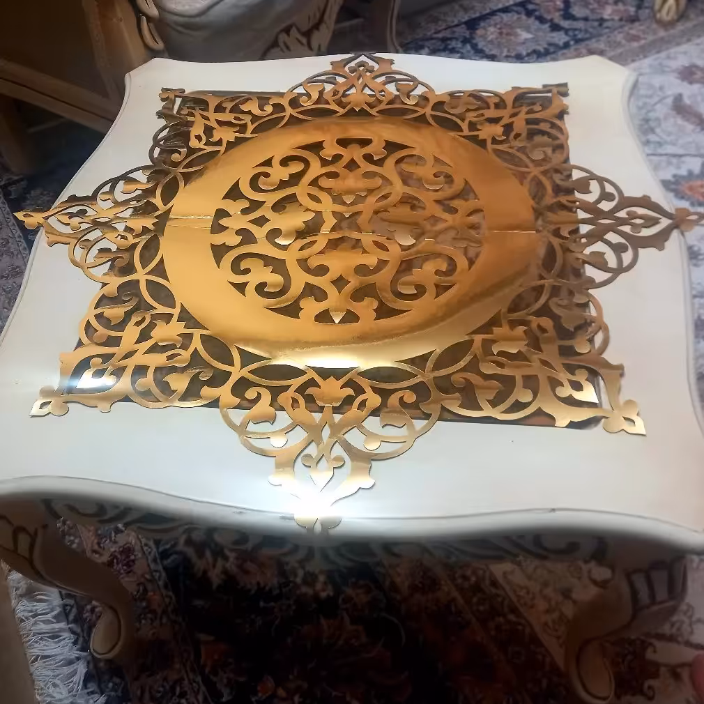 رومیزی گرد (پس کرایه)