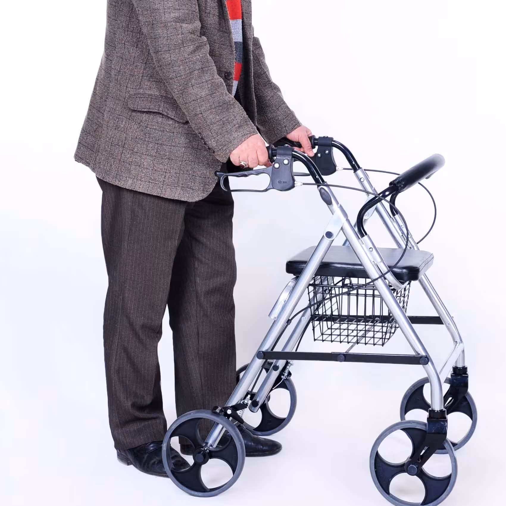 رولیتور   (واکر چرخ دار)