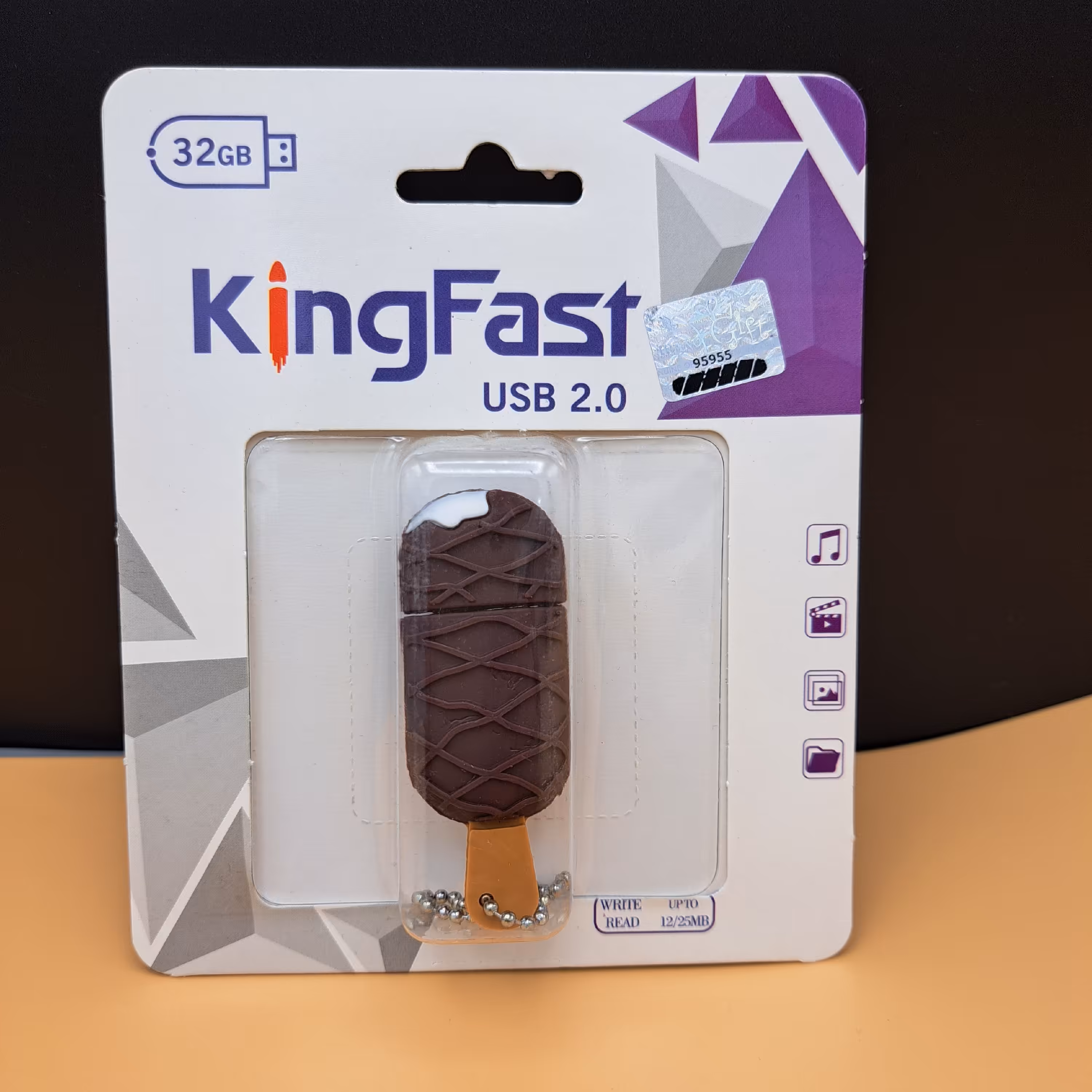 فلش عروسکی 32گیگ طرح بستنی