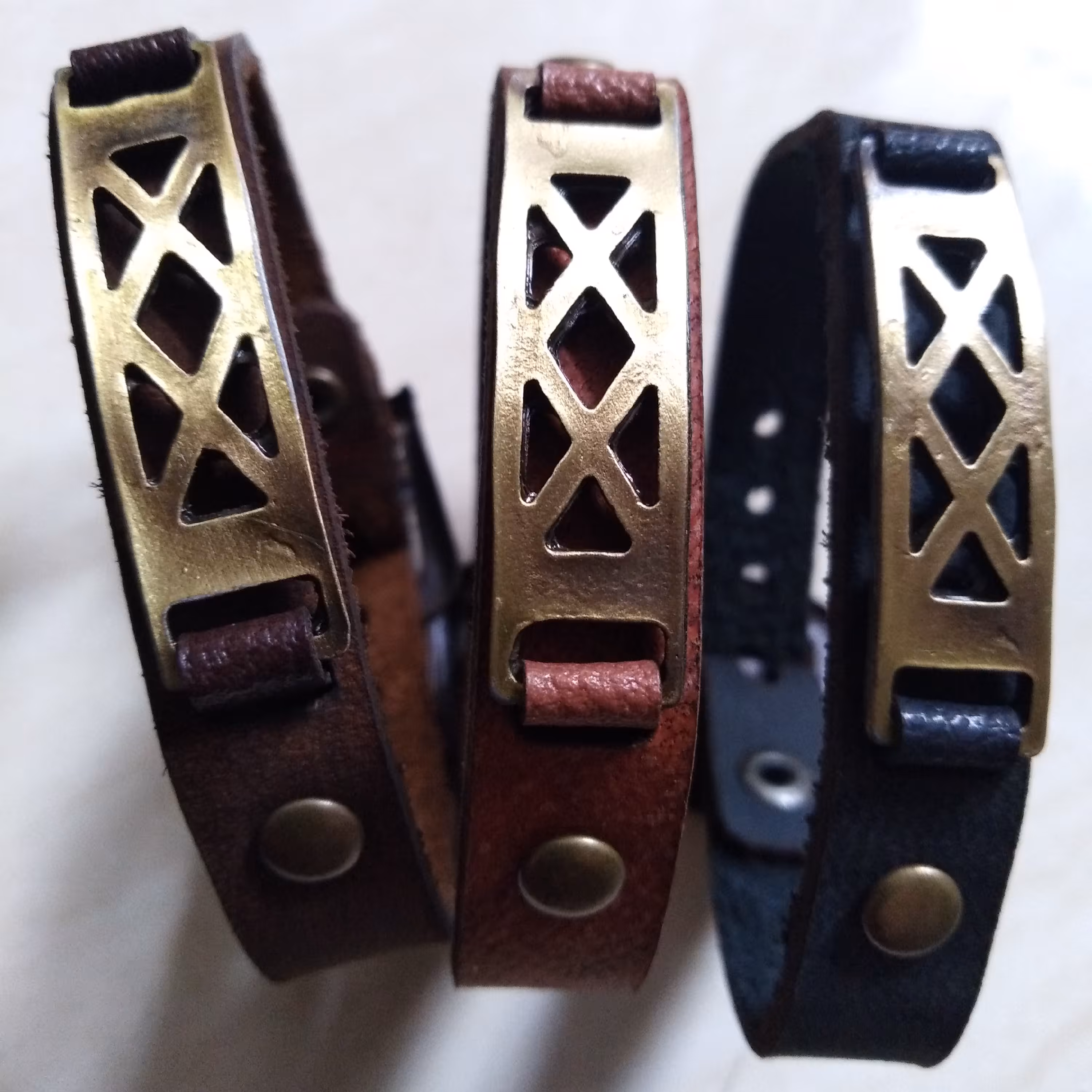 دستبند چرم اصل