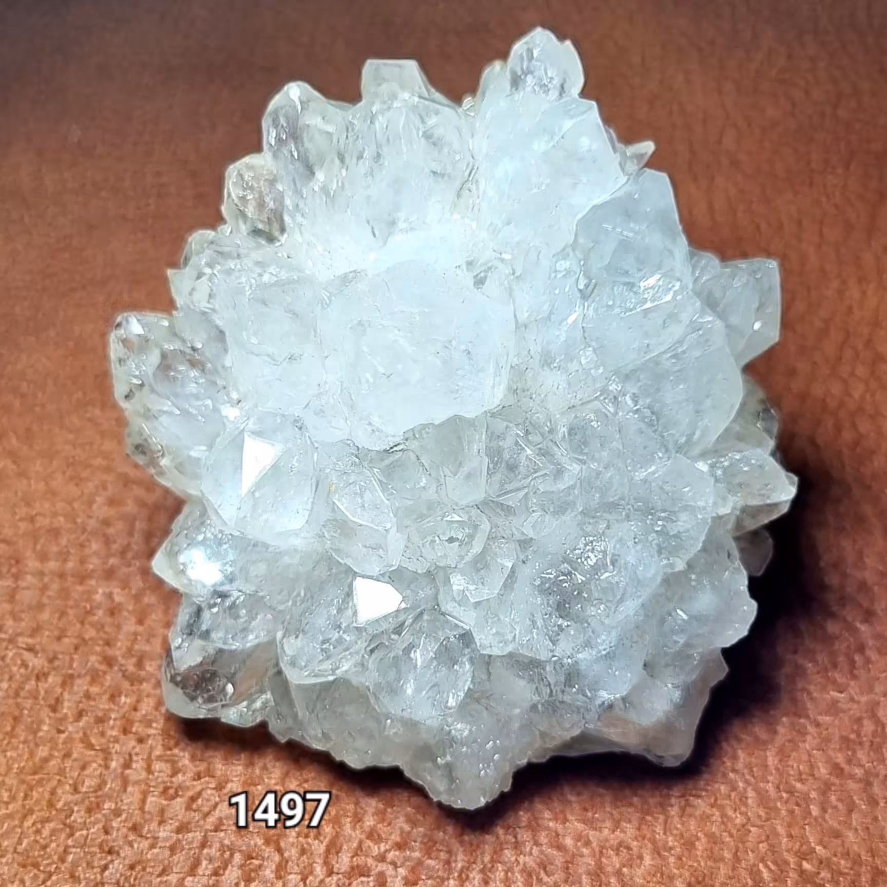 سنگ تزئینی دکوری کوارتز با بلورهای شفاف 