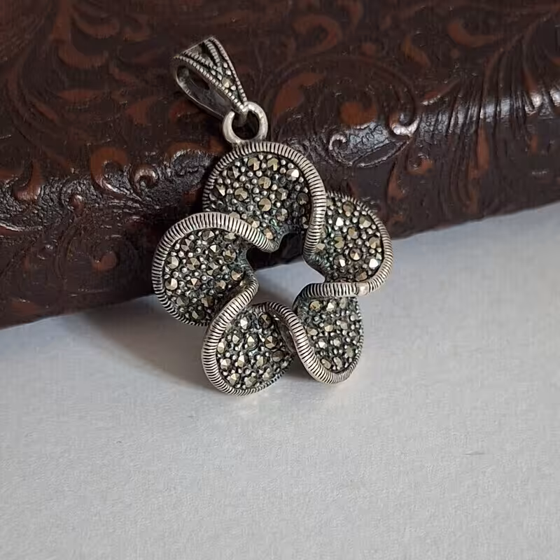 59 - پلاک نقره عیار 925 -طرح سیاه قلم  - کد 7 - w 12.7