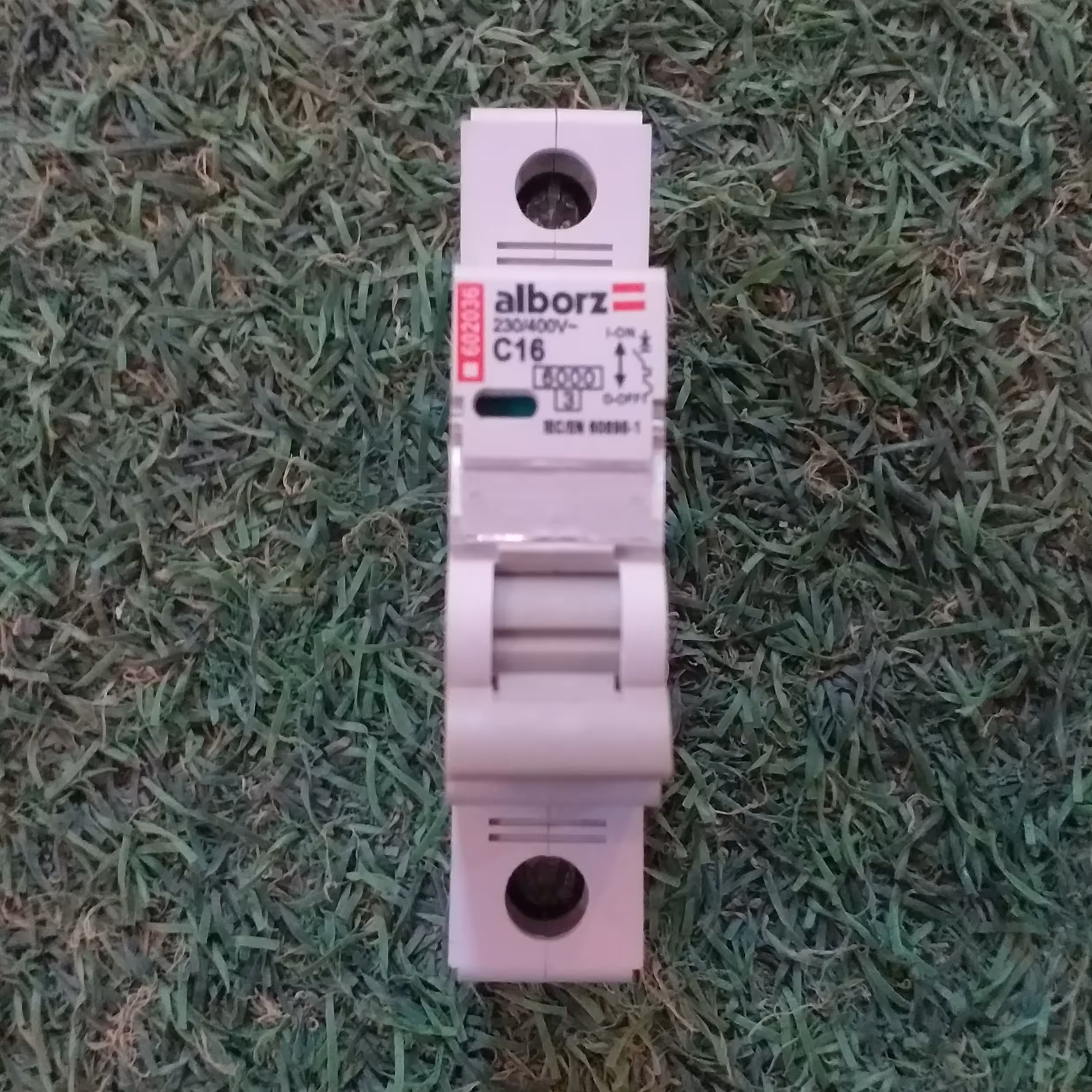 فیوز مینیاتوری 16 آمپر البرز (اصل) فیوزبرق . فیوز برق 