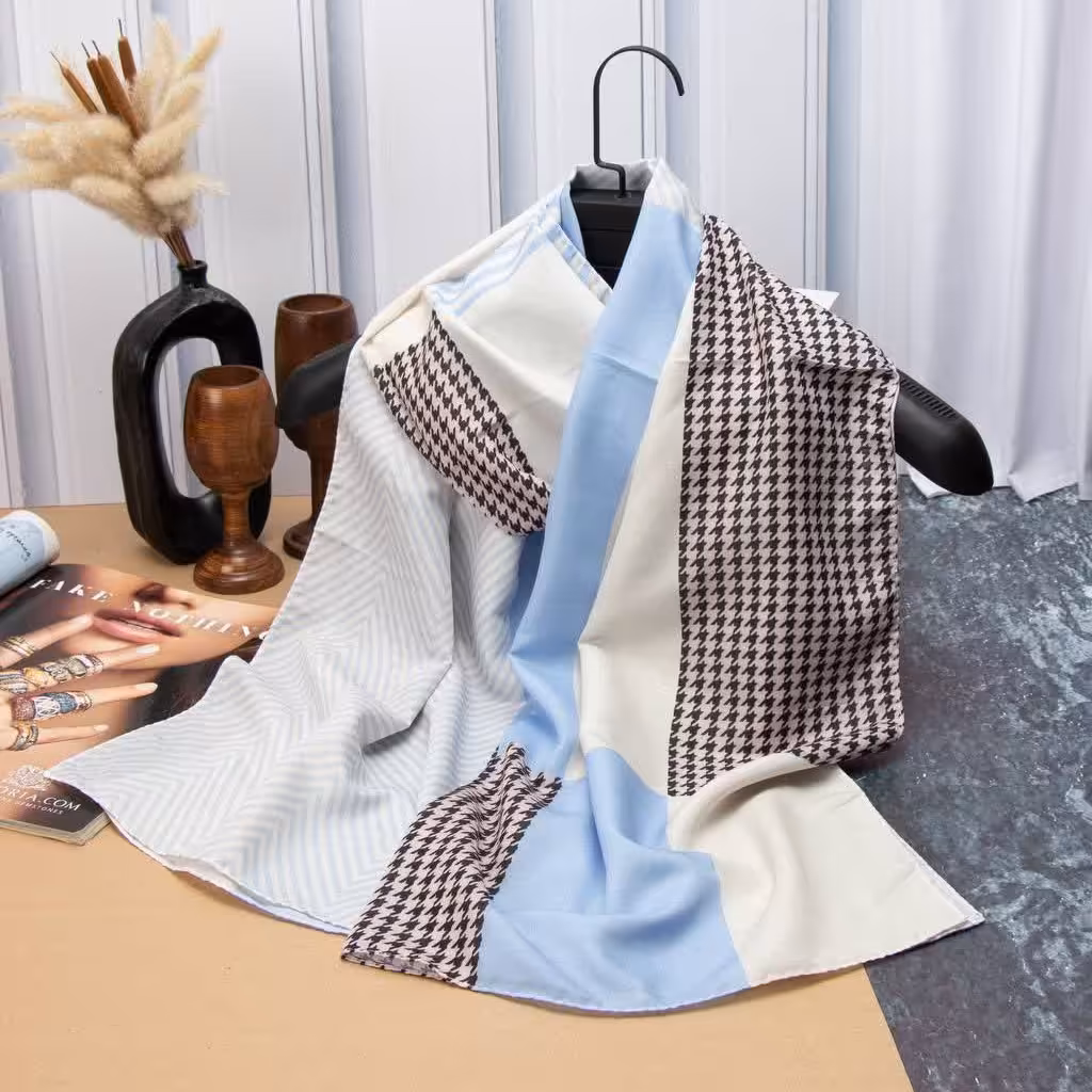 شال سوپرنخ آبی روشن-صدفی-مشکی طرح پیچازی