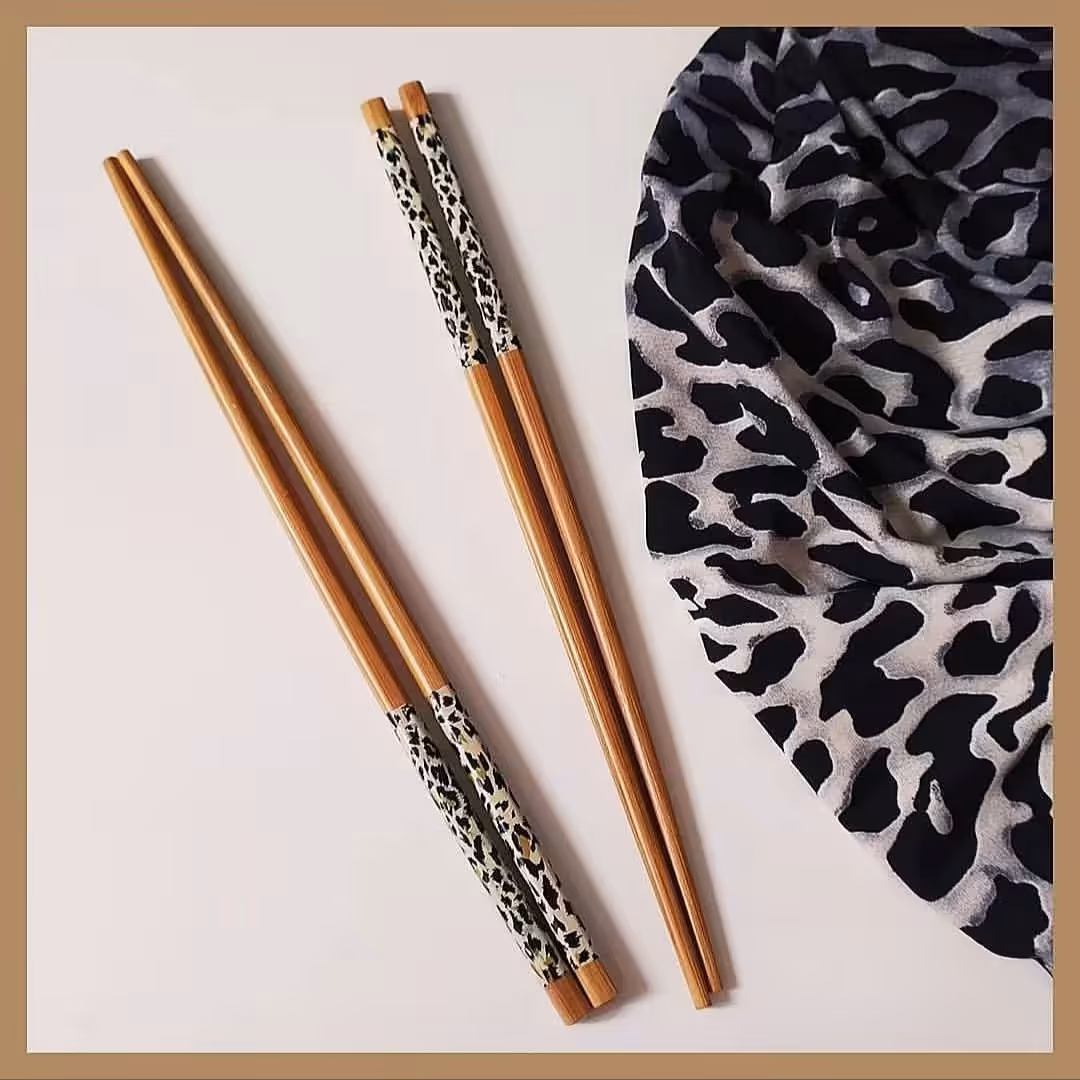 چاپستیک یا چوب غذاخوری کره ای چوبی بادوام  طرح پلنگی